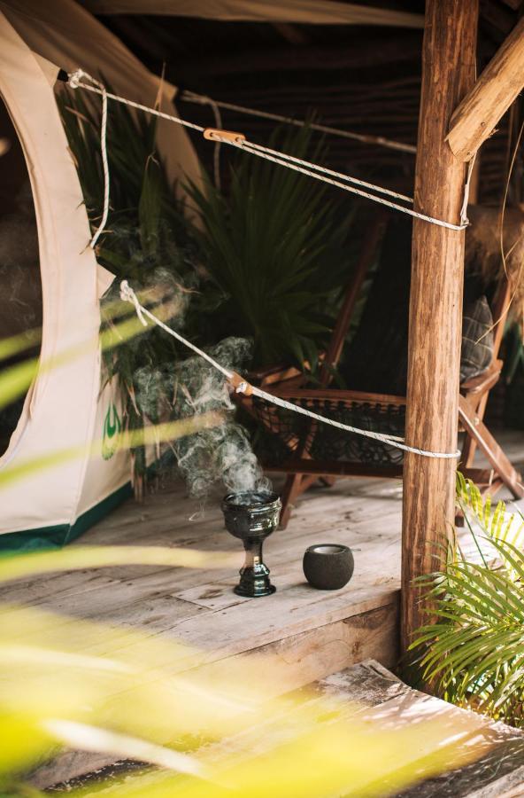 Hotel Uman Glamping & Cenote Tulum Exterior foto